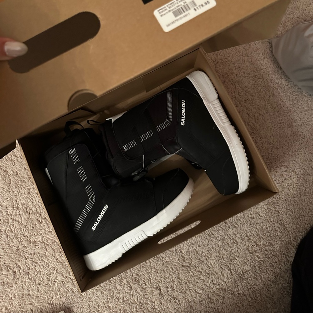 Salomon BOA snowboarding boots